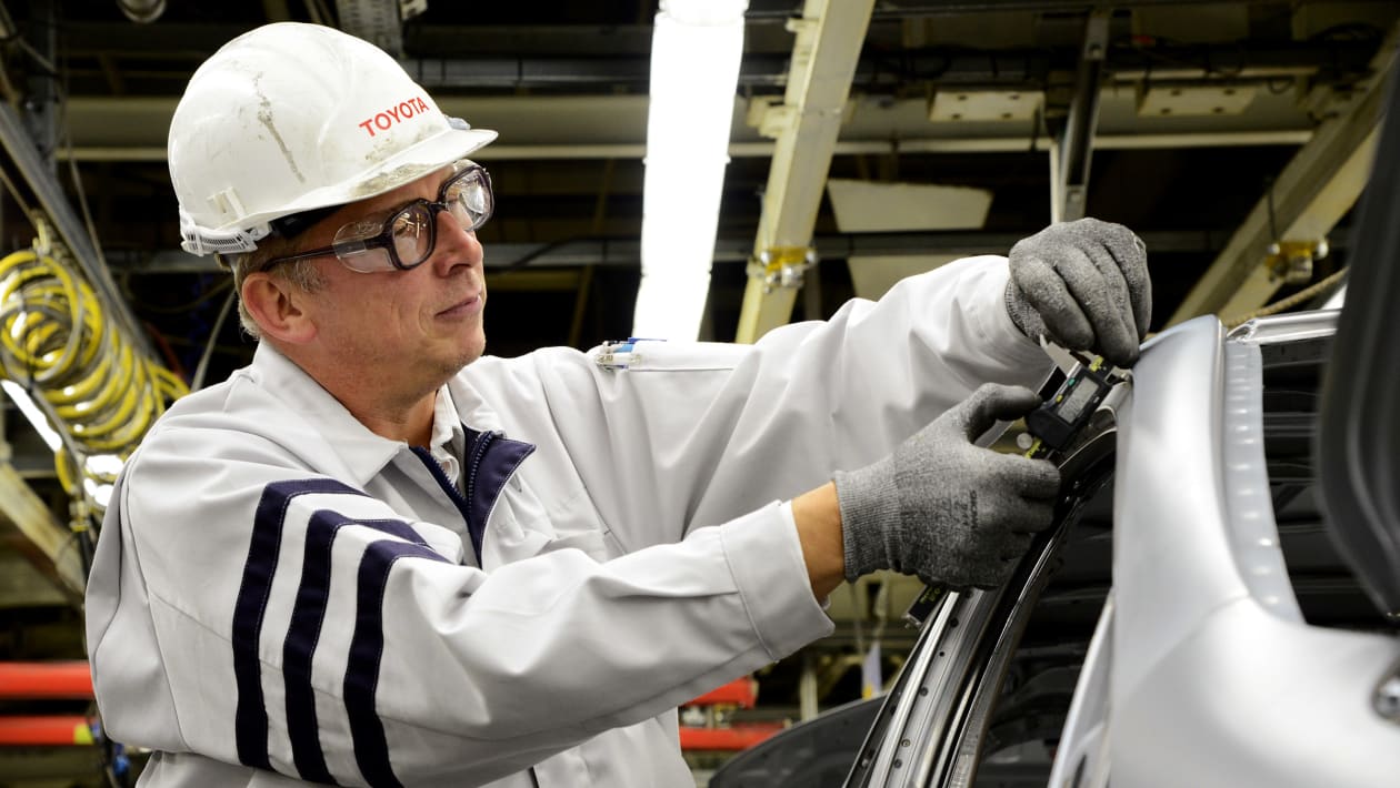 Toyota reducirá la producción de automóviles en un 40% debido a la escasez de microchips