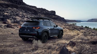 Mazda CX-50 - trasero