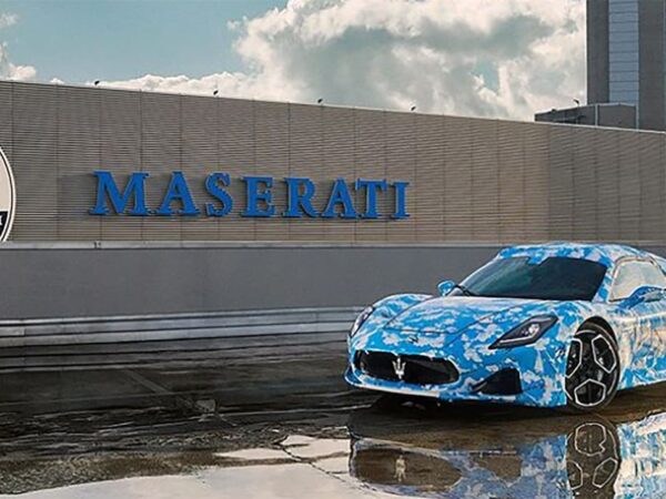 Maserati MC20 convertible previsualizado en las primeras imágenes oficiales