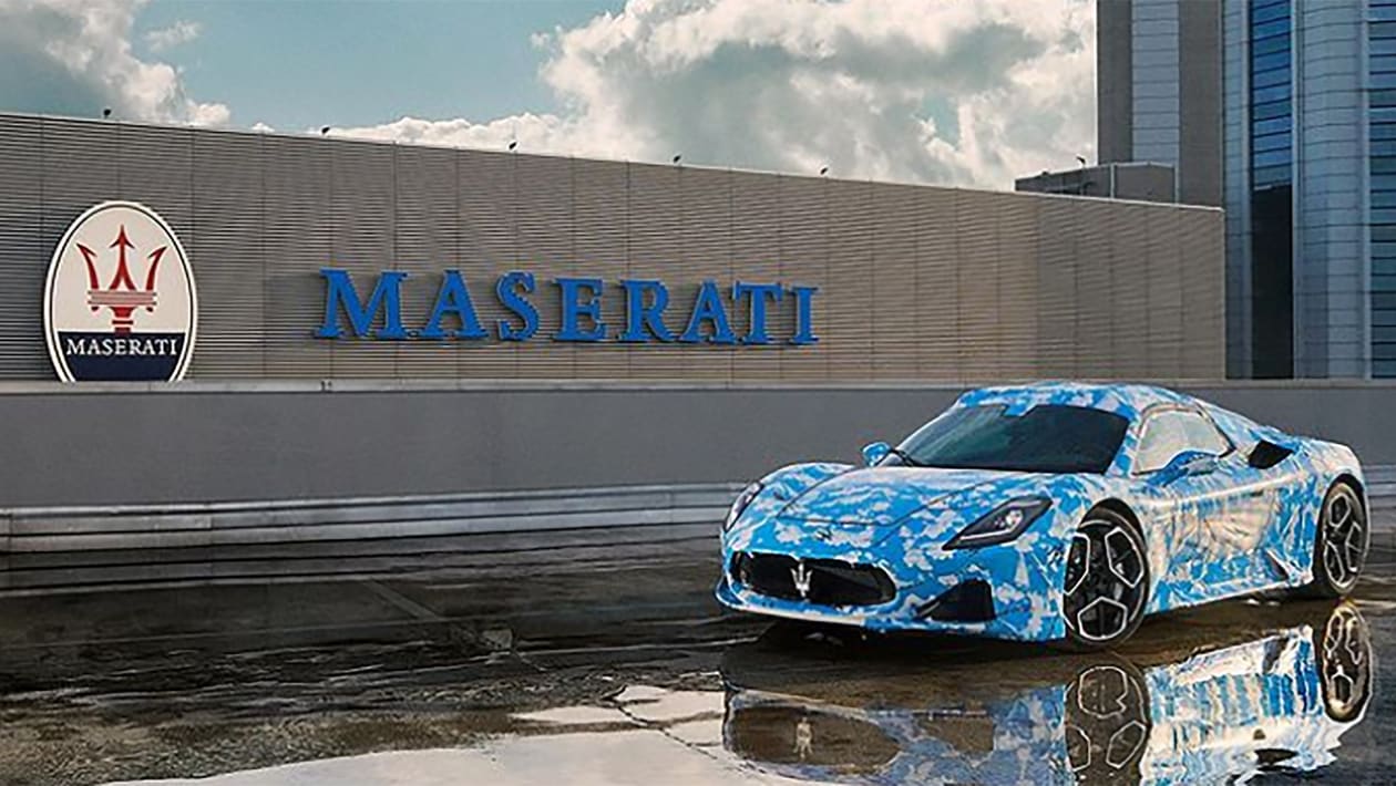 Maserati MC20 convertible previsualizado en las primeras imágenes oficiales