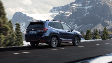 Subaru Forester e-Boxer - trasero