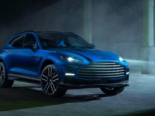 Aston Martin DBX 707 quiere competir con su SUV de lujo