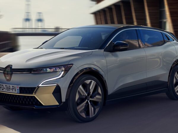 Renault Megane E-Tech Electric recibe cinco estrellas en las últimas pruebas de Euro NCAP