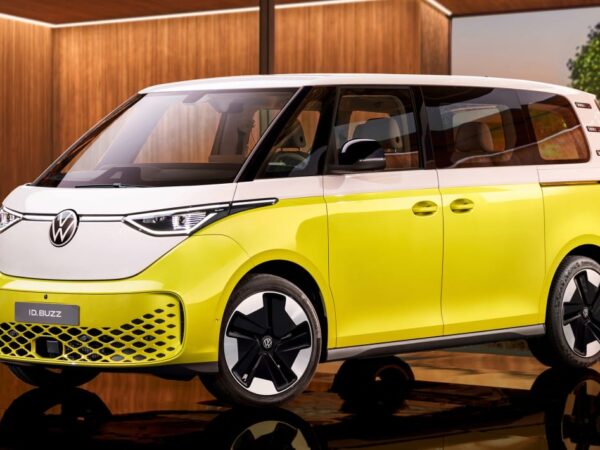 Nueva Volkswagen.  Buzz MPV devuelve la vida a la caravana tipo 2