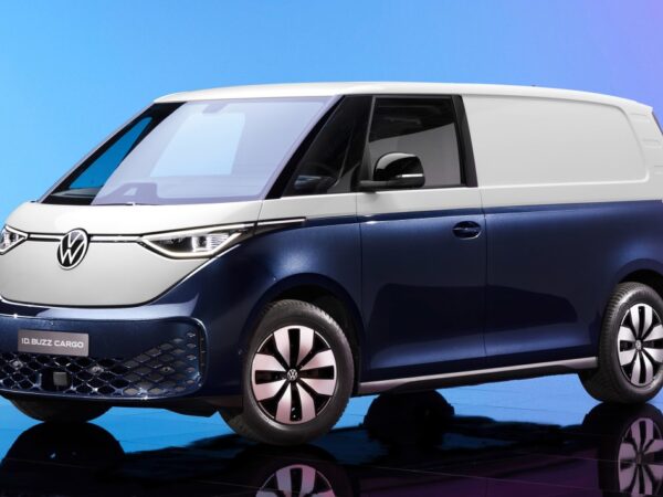 Buzz Cargo: presentación de una furgoneta eléctrica retro