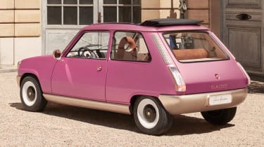 Renault 5 Diamond - trasero estático / lado cercano