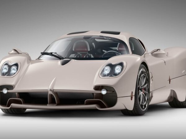 El Pagani Utopia se presentó como el tercer automóvil de la marca de superdeportivos.