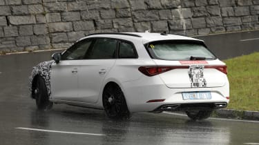 Cupra León facelift - spyshot 5