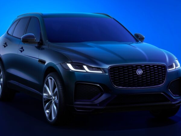 El nuevo Jaguar F-Pace 2023 obtiene un motor híbrido enchufable mejorado