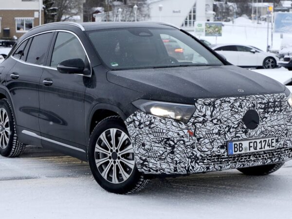 El nuevo lavado de cara Mercedes EQA 2023
