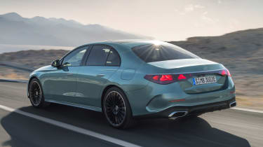 Mercedes Clase E - trasero