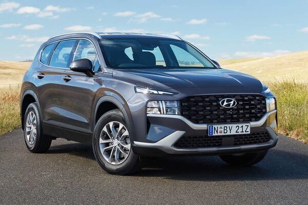 Hyundai Santa Fe: Un SUV de Vanguardia que Eleva la Experiencia de Conducción