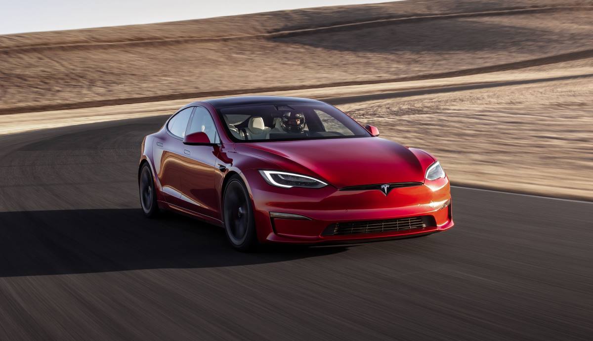 Tesla Model S Plaid: Agilidad en Prueba KM77