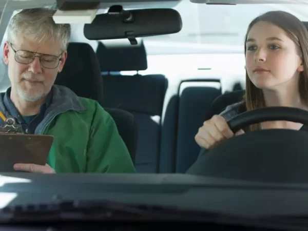 El Caos en la Reserva de Pruebas de Conducción: Fraude y Listas de Espera