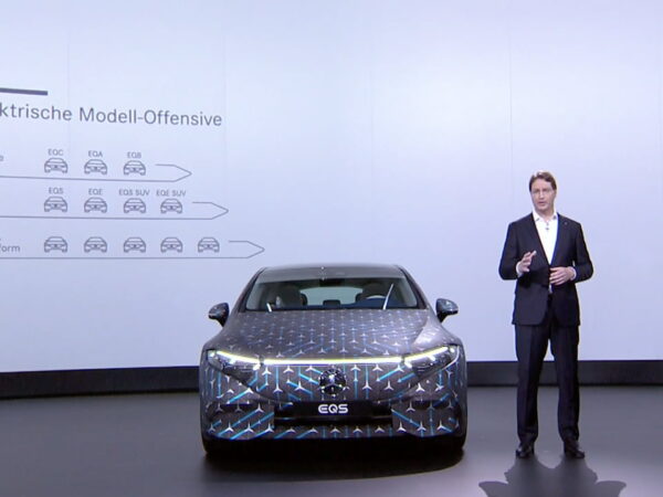 La Plataforma Mercedes MMA: La Base de Cuatro Modelos