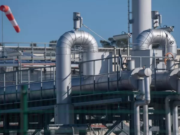 Gas ruso y baterías chinas: Europa se enfrenta a una encrucijada en su dependencia energética