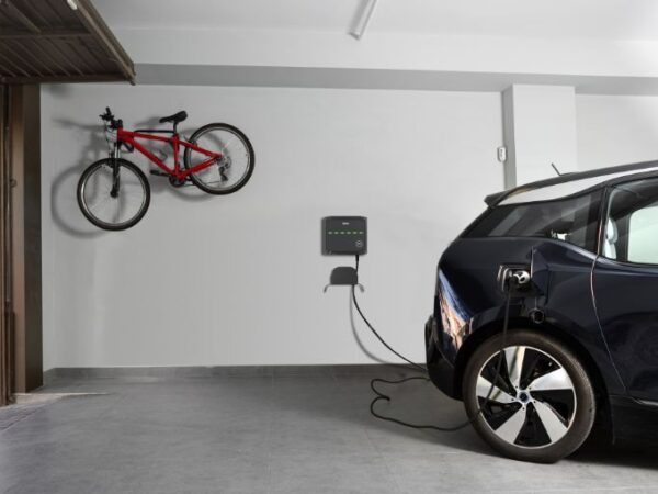 SIMON SM34: Un cargador eléctrico para el hogar que elimina las preocupaciones de compatibilidad con todos los coches eléctricos