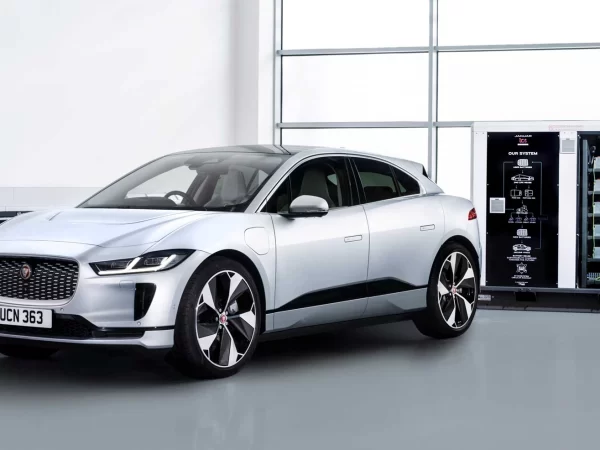 Jaguar Revela su Nuevo GT y los Primeros Modelos de su Exclusiva Línea de Lujo