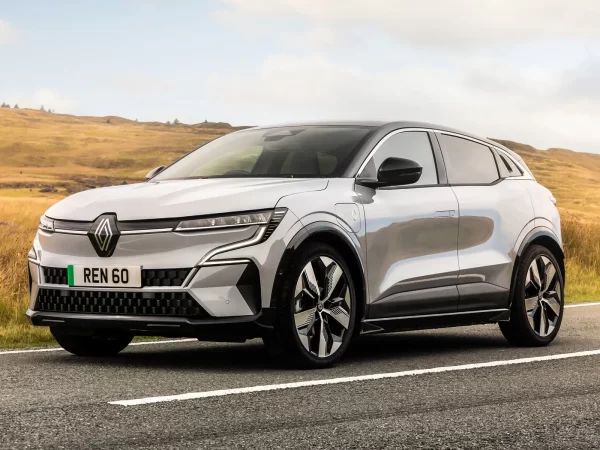 Oferta de Arrendamiento Asequible del Renault Megane E-Tech Ofrece Tecnología Avanzada y Diseño Elegante