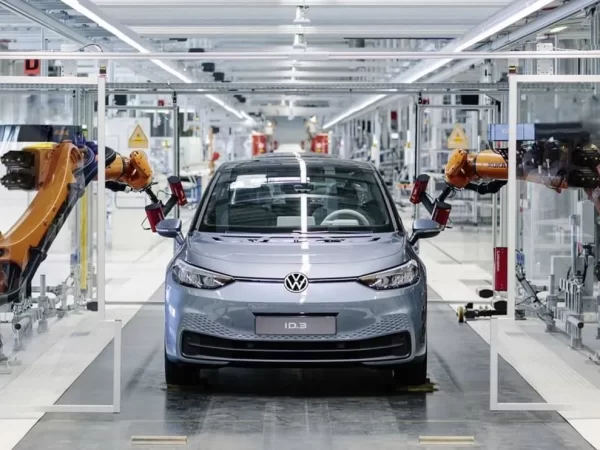Volkswagen Enfrenta el Desafío de Revitalizar su Marca Principal en los Próximos Dos Años