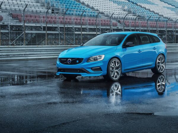 Volvo Aplaza su Fecha Límite para Vehículos Eléctricos y Anuncia Más Modelos de Gasolina
