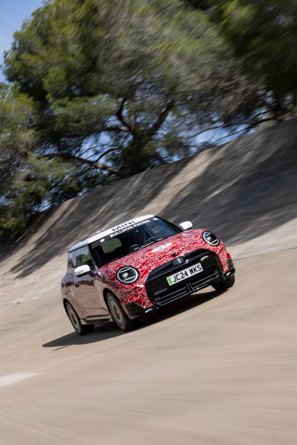 MINI John Cooper Works Eléctricos: Una Nueva Era Deportiva
