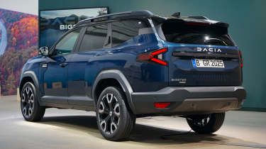 Dacia Bigster - Revela la espalda azul